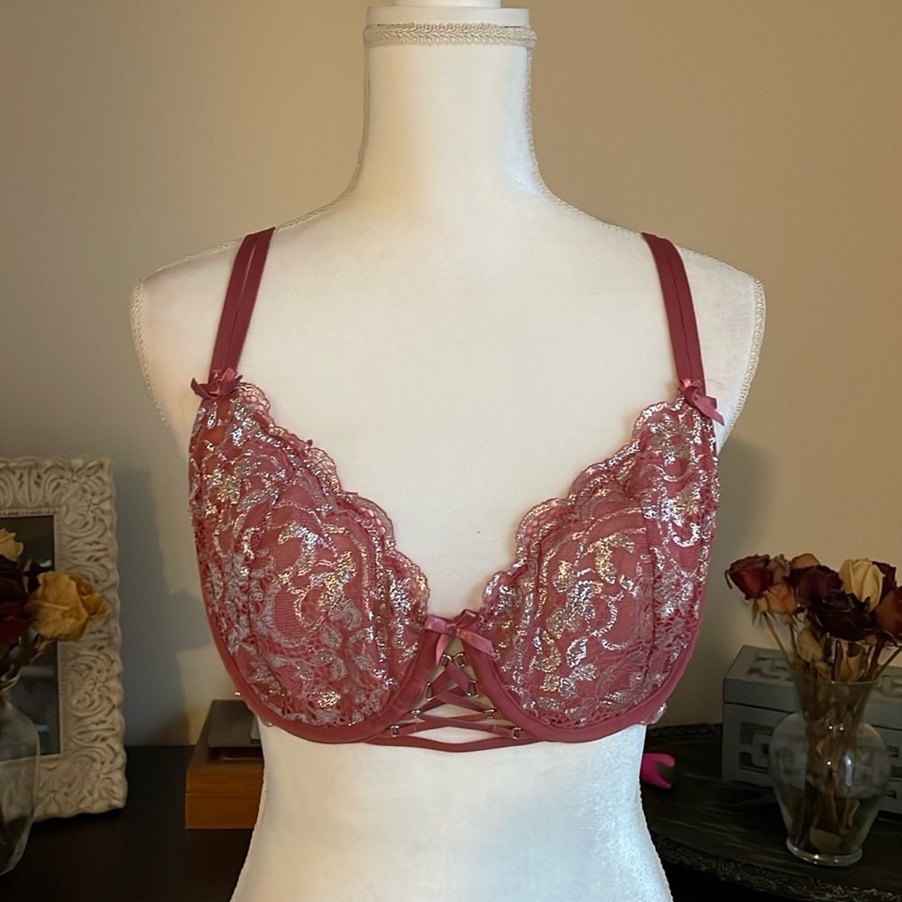 Cacique Unlined Balconette Metallic Lace Bra size 40C